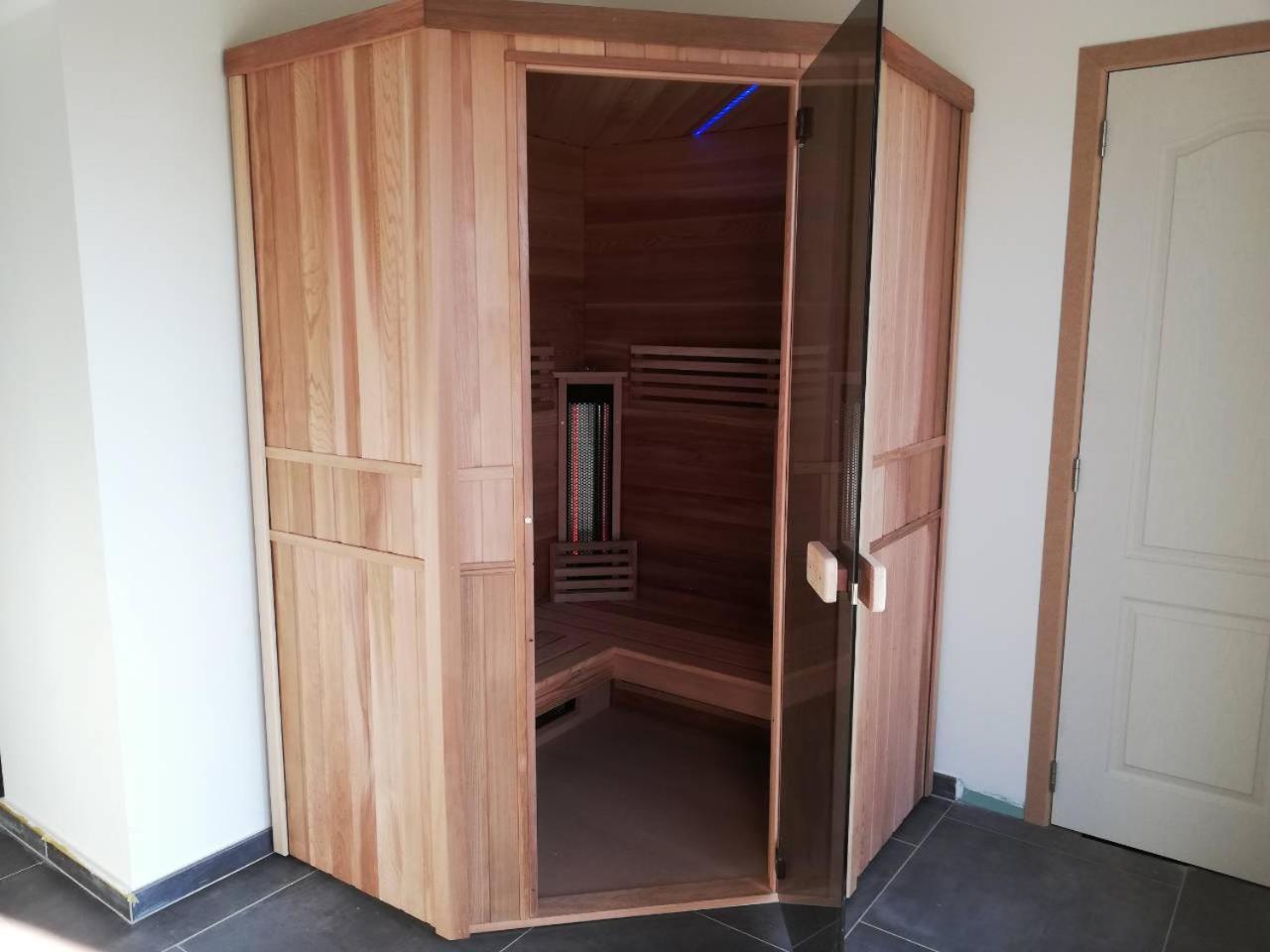 Aux Charmes De La Campagne Villa Hautrage Ngoại thất bức ảnh